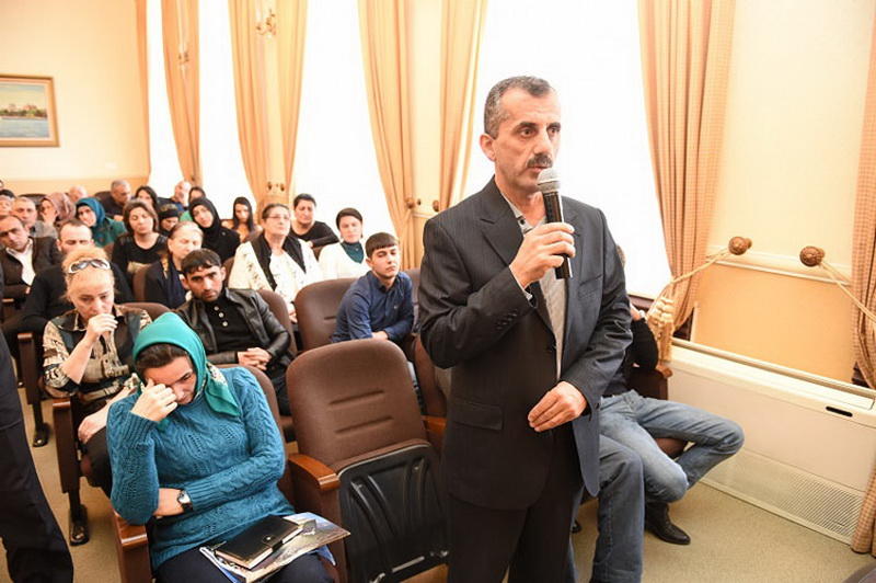 В честь погибших нефтяников воздвигнут памятник