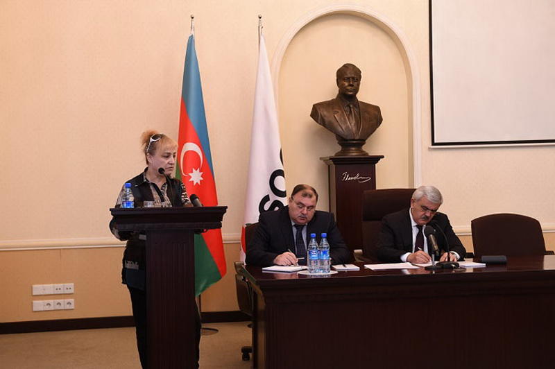 В честь погибших нефтяников воздвигнут памятник