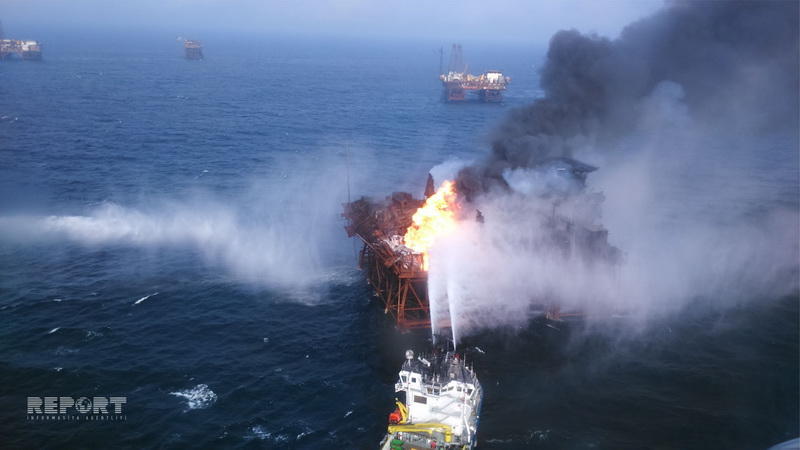 В честь погибших нефтяников воздвигнут памятник