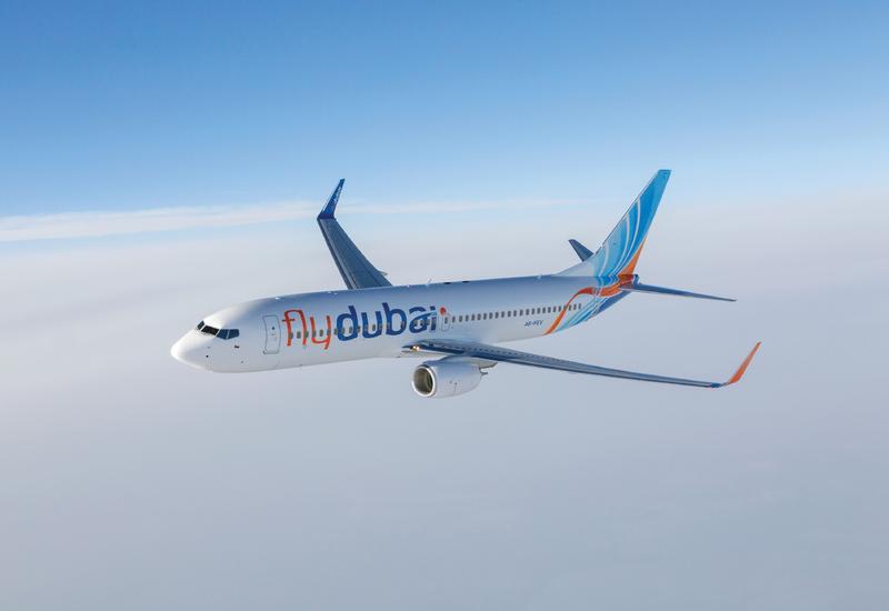 Самолет FlyDubai совершил вынужденную посадку в Баку