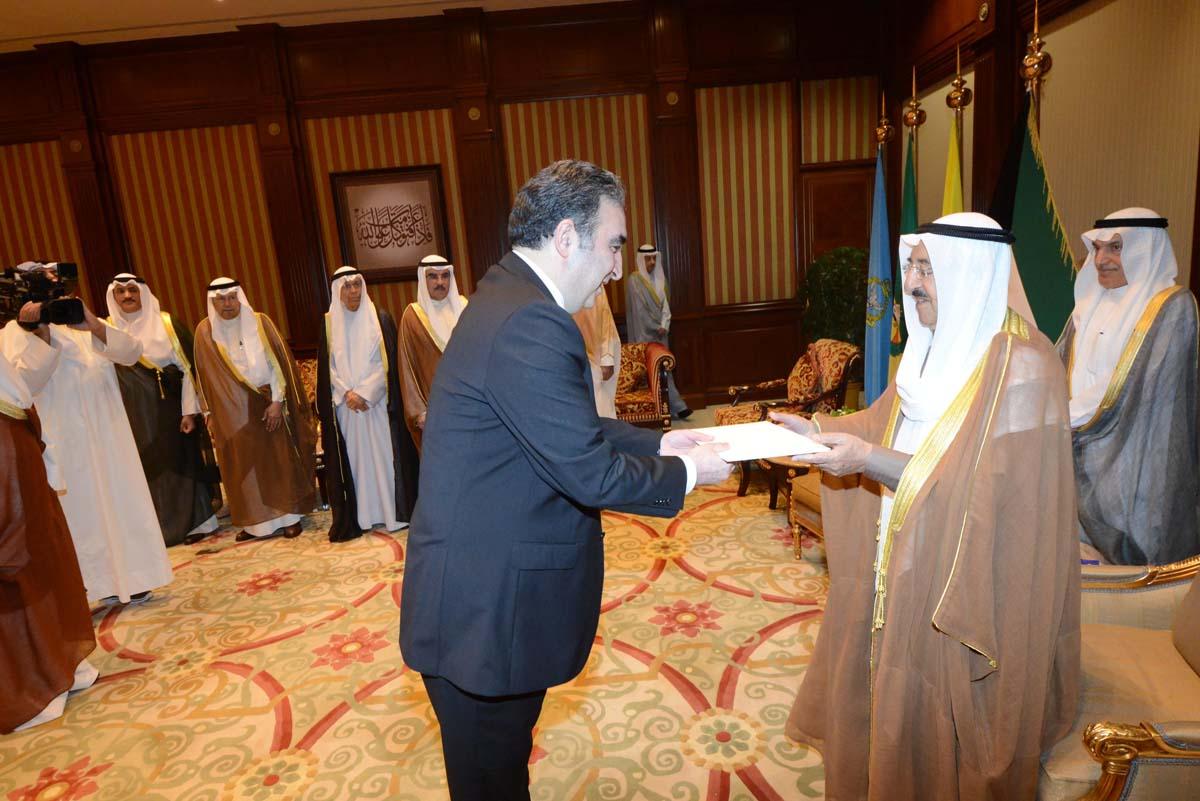 Эмир Кувейта посетит Азербайджан