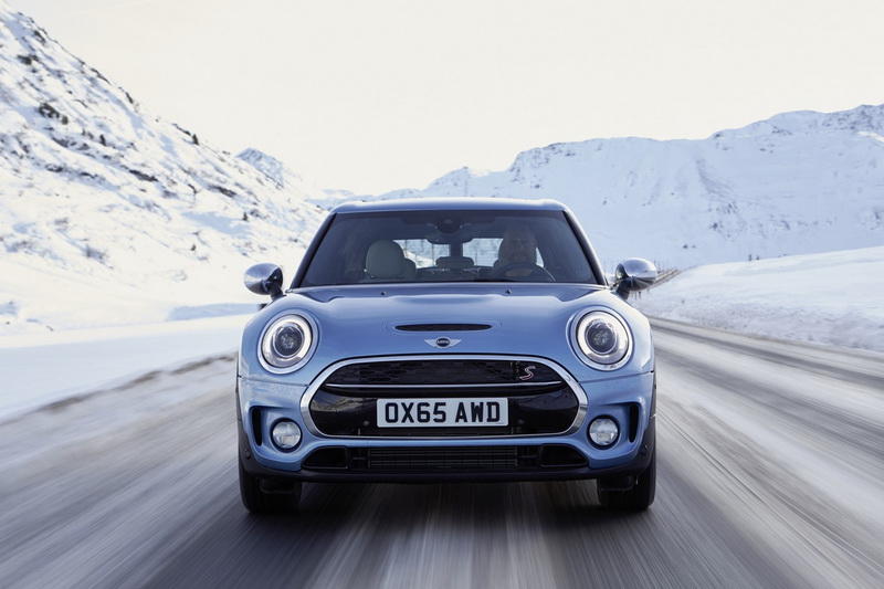 В Нью-Йорке дебютировал полноприводный универсал Mini