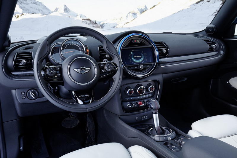 В Нью-Йорке дебютировал полноприводный универсал Mini