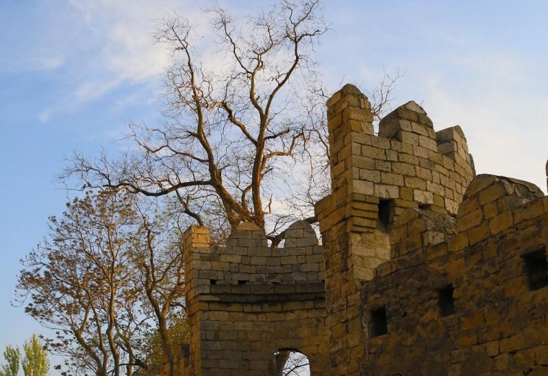 Крепость, хранящая азербайджанскую столицу