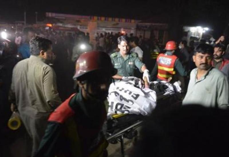 Pakistanda dəhşətli terror: 65 ölü, 300 yaralı - YENİLƏNİB