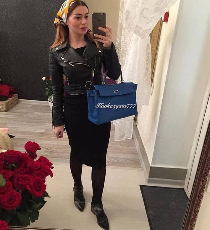 Sosial şəbəkələrin çeçen gözəlləri