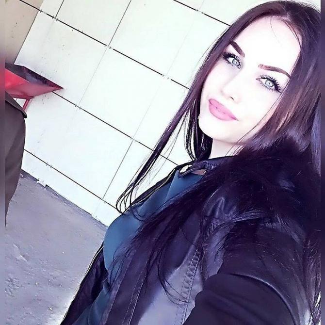 Sosial şəbəkələrin çeçen gözəlləri
