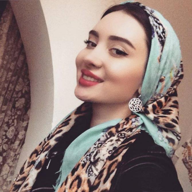 Sosial şəbəkələrin çeçen gözəlləri