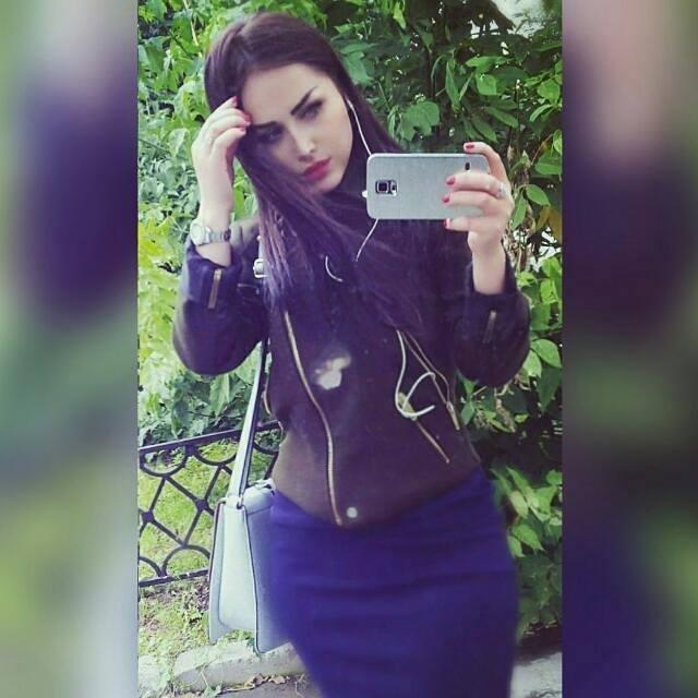 Sosial şəbəkələrin çeçen gözəlləri