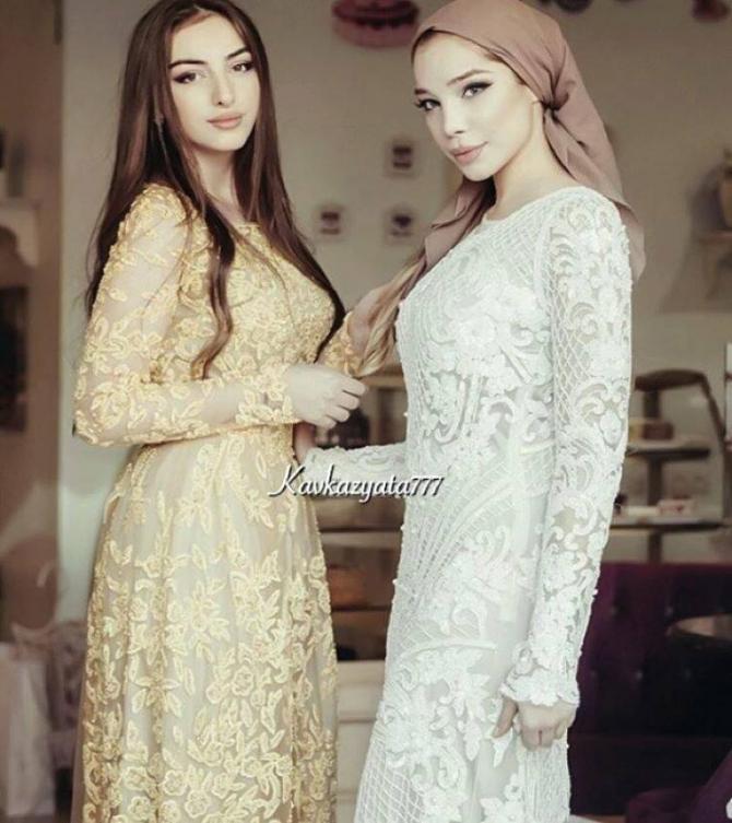 Sosial şəbəkələrin çeçen gözəlləri