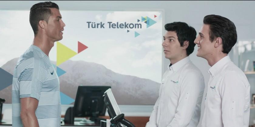 Ronaldo bu reklamdan 2.5 milyon avro qazandı