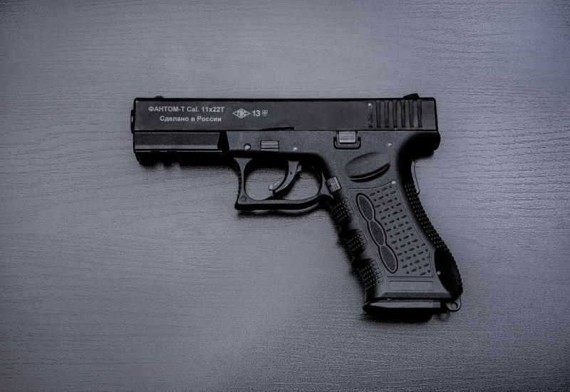 В Москве в вагоне метро стреляли в пассажира