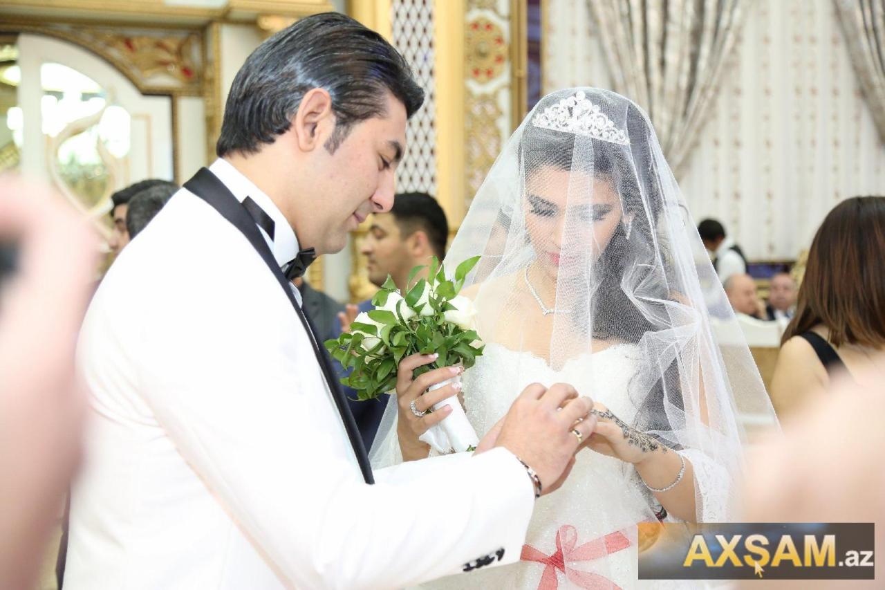 Əməkdar artistin qızının toyu