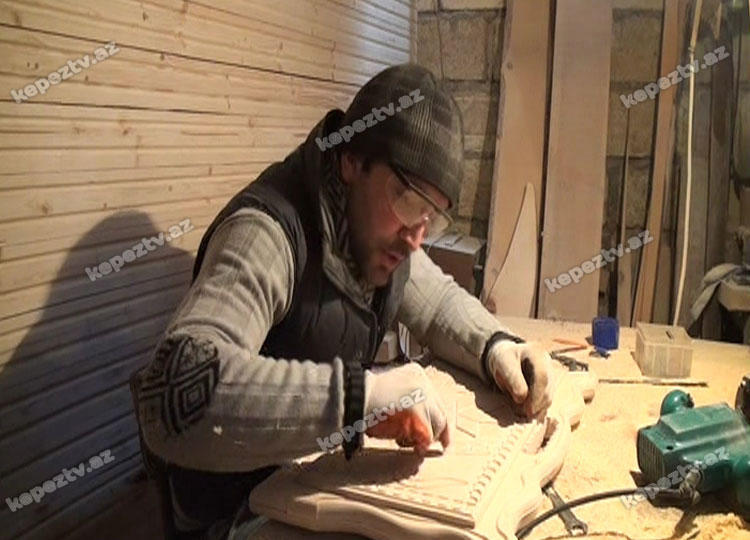 27 yaşlı gəmi ustası...