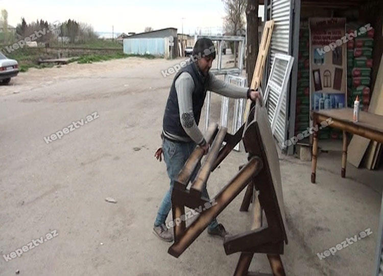 27 yaşlı gəmi ustası...