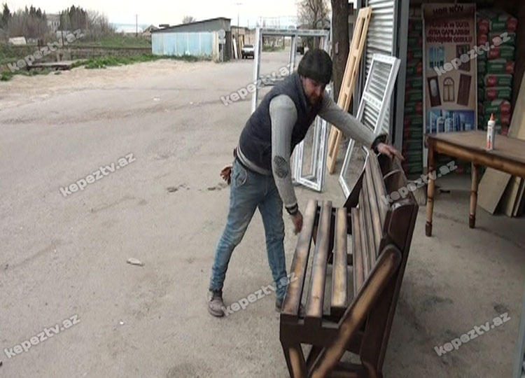 27 yaşlı gəmi ustası...