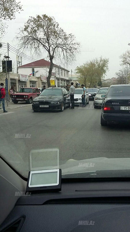Bakıda qadın və uşaq qəzaya səbəb oldu