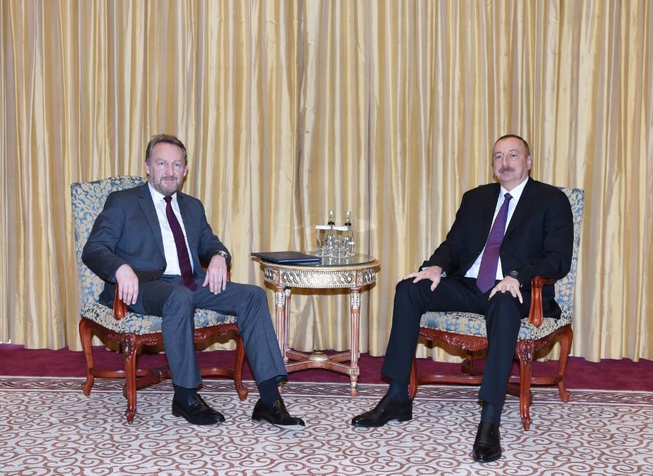 Президент Ильхам Алиев и его супруга Мехрибан Алиева присутствовали на приеме в честь глав государств и правительств, принимающих участие в XIII Саммите ОИС