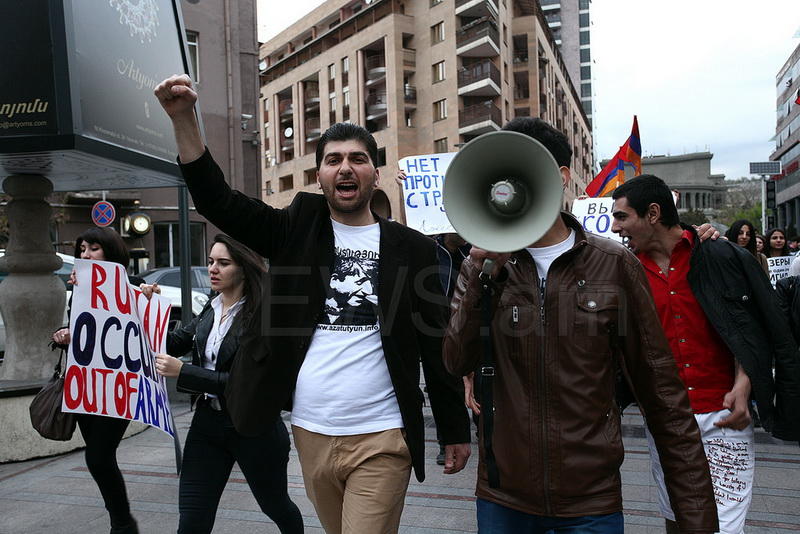 Антироссийский митинг в Ереване