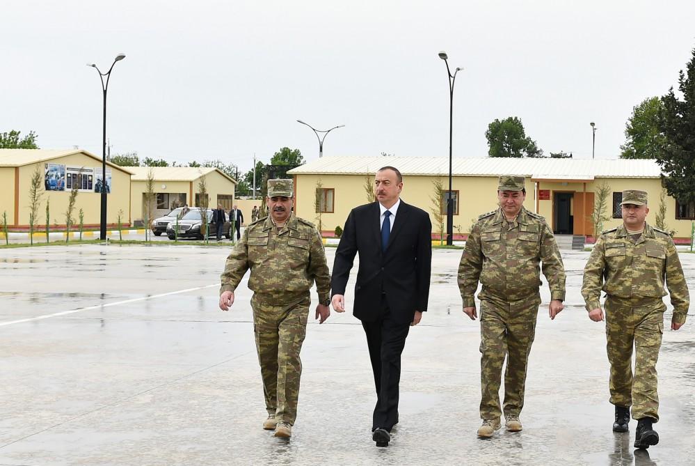 Президент Ильхам Алиев и его супруга Мехрибан Алиева побывали в Тертерском, Бардинском и Агдамском районах