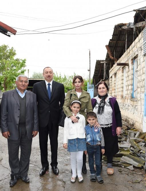 Президент Ильхам Алиев и его супруга Мехрибан Алиева побывали в Тертерском, Бардинском и Агдамском районах