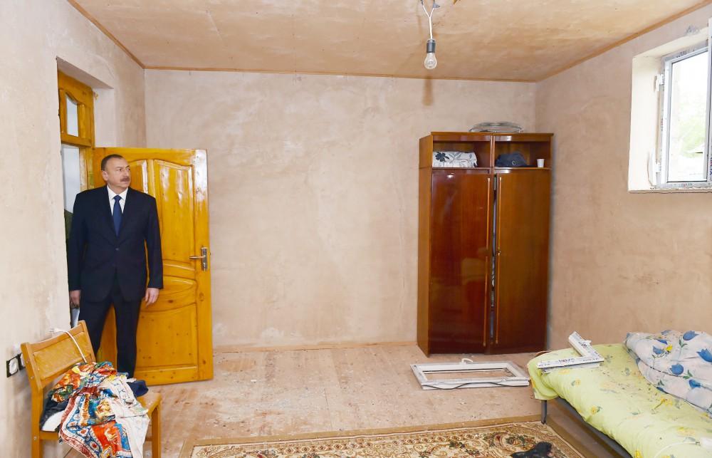 Президент Ильхам Алиев и его супруга Мехрибан Алиева побывали в Тертерском, Бардинском и Агдамском районах