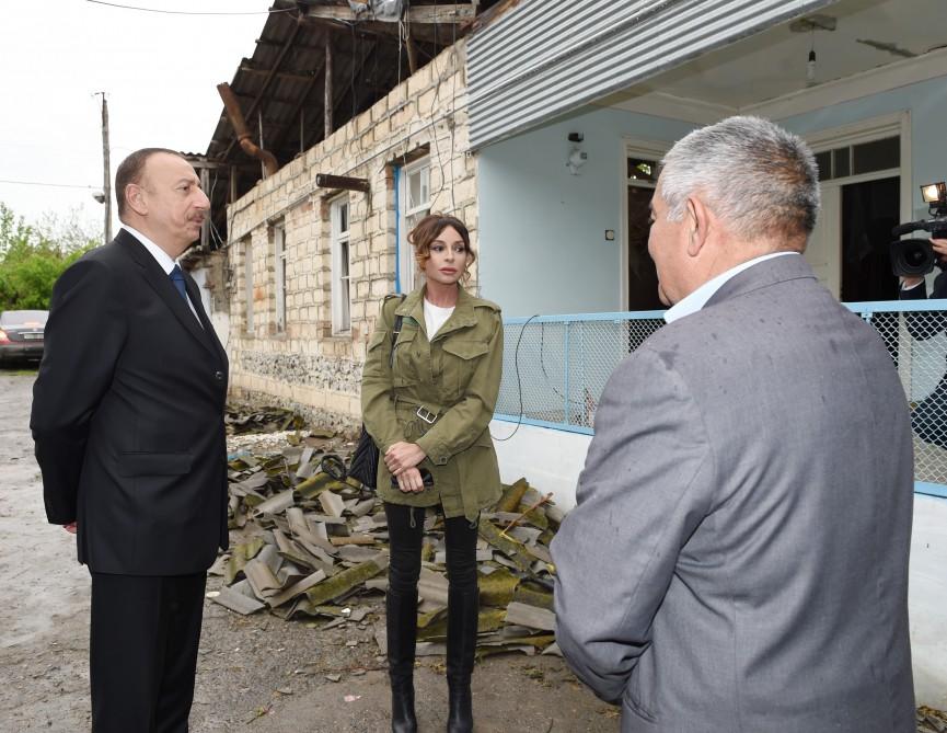 Президент Ильхам Алиев и его супруга Мехрибан Алиева побывали в Тертерском, Бардинском и Агдамском районах