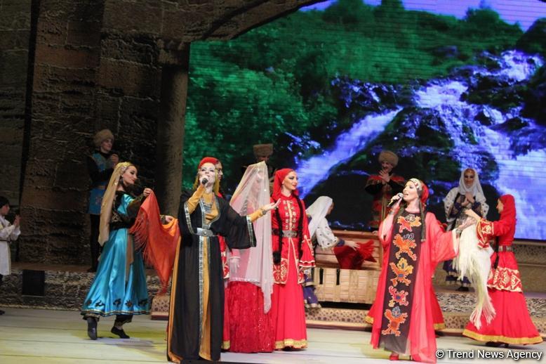 В Баку открылись Дни культуры Дагестана
