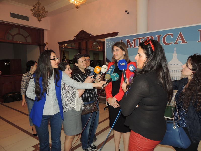 Мурад Адыгезалзаде великолепным концертом открыл фестиваль «Дни Америки» в Филармонии