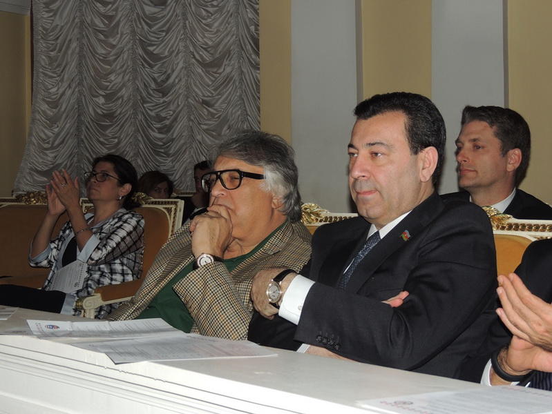 Мурад Адыгезалзаде великолепным концертом открыл фестиваль «Дни Америки» в Филармонии