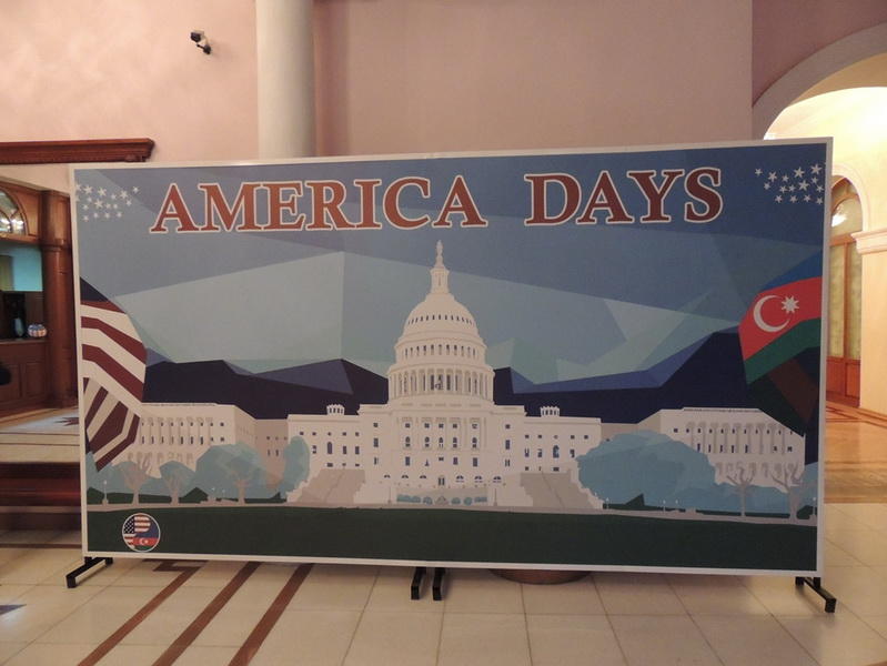 Мурад Адыгезалзаде великолепным концертом открыл фестиваль «Дни Америки» в Филармонии