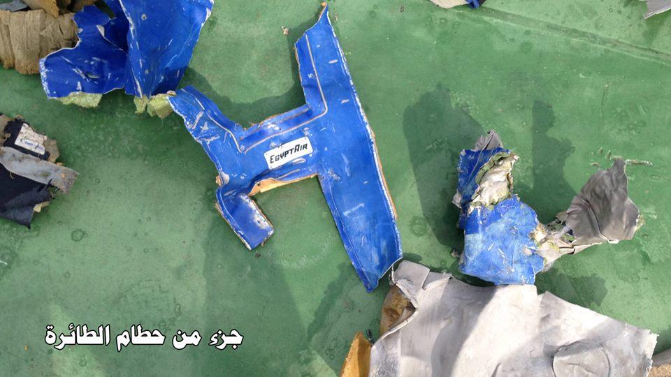 Опубликованы фото обломков лайнера EgyptAir