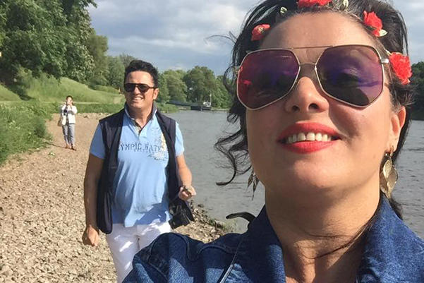 Вот как Анна Нетребко отдыхает с мужем-азербайджанцем в Швейцарии