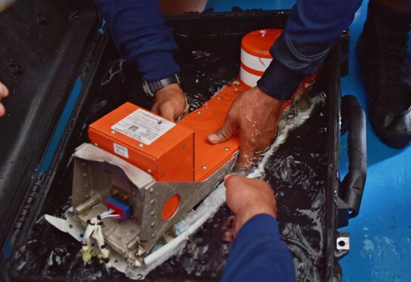 "Черные ящики" А320 будут подняты со дна в течение 48 часов