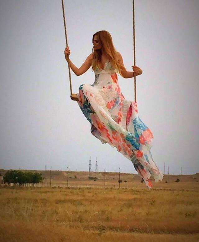 Nigar Camal sükutu pozdu