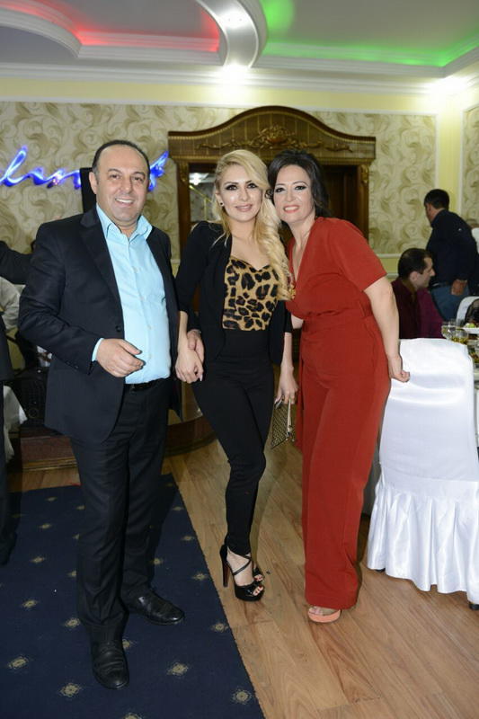 Əməkdar artist nəvəsinə elə bir toy etdi ki...