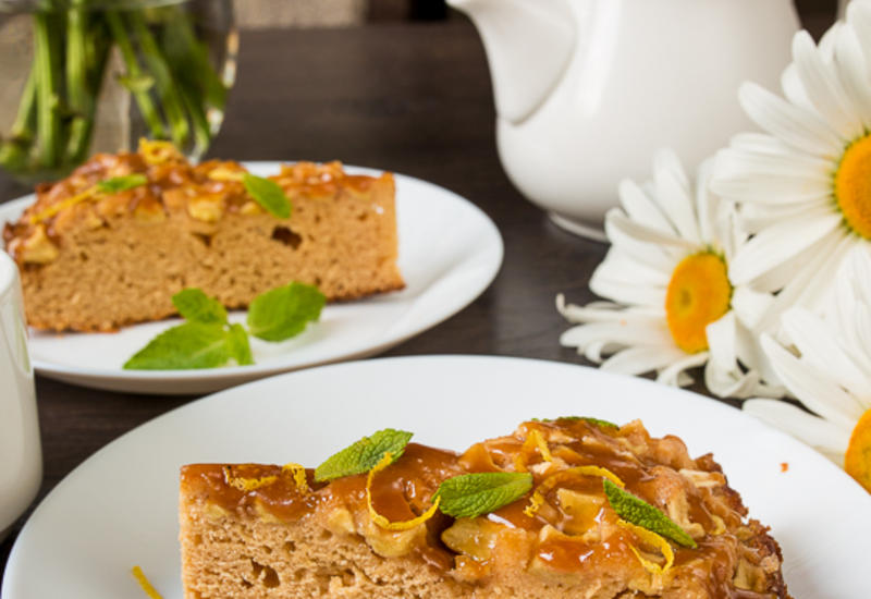 Пирог “Карамельное яблоко”