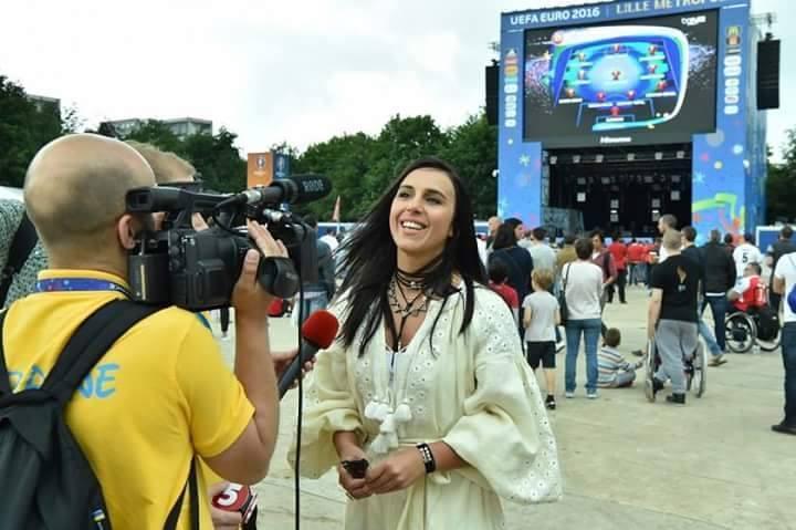 Camala ölkəsinə dəstək olmaq üçün Fransaya gəldi