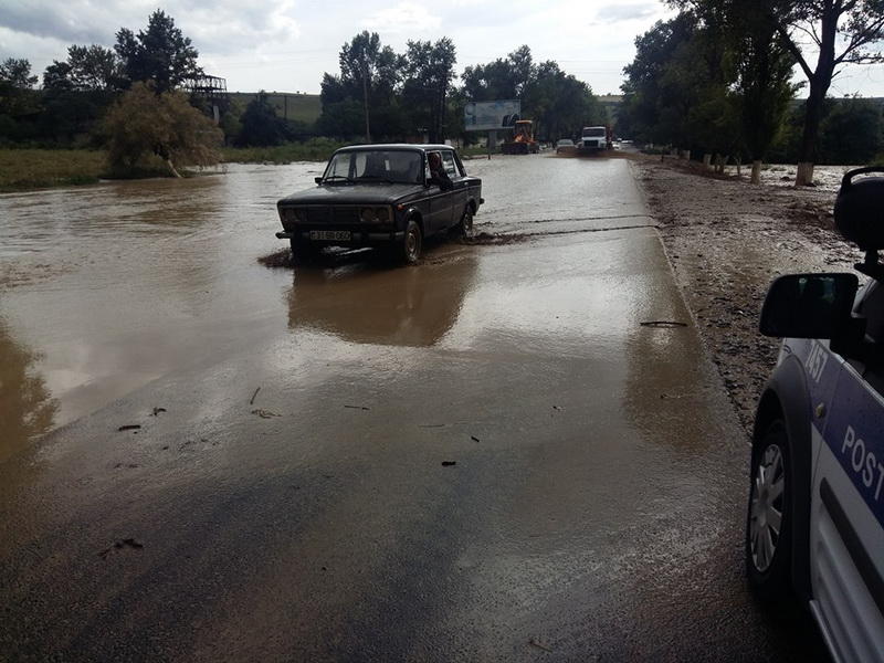 Стихийное бедствие в Исмаиллы: затоплено более 10 сел