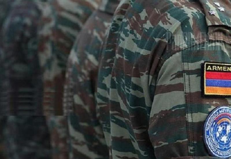 "Непобедимая" армянская армия клянчит деньги у родителей солдат
