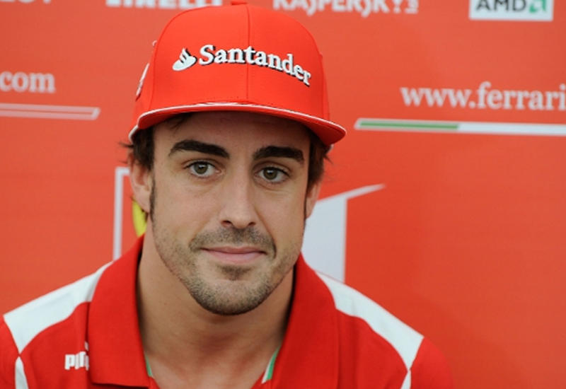 Фернандо Алонсо сошел с дистанции Формулы-1 в Баку