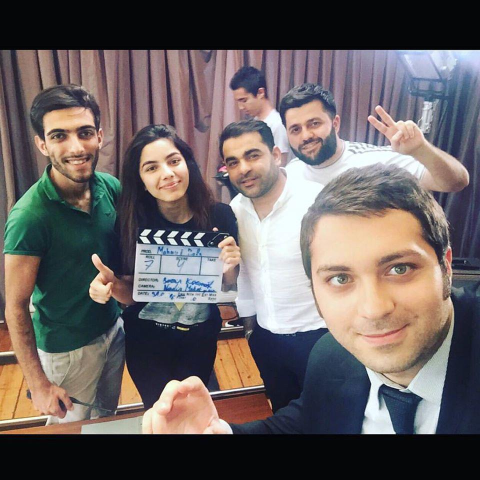 Azərbaycanlı aktyor: "Üzümə gülüb, arxamca danışırlar"