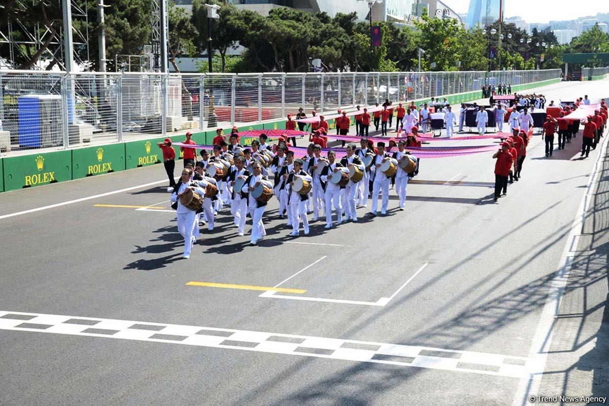 Яркий праздник скорости в Баку