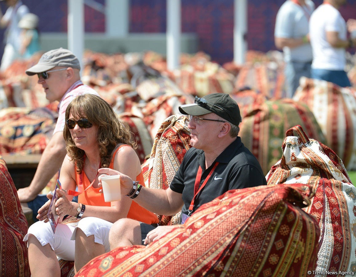 Яркий праздник скорости в Баку