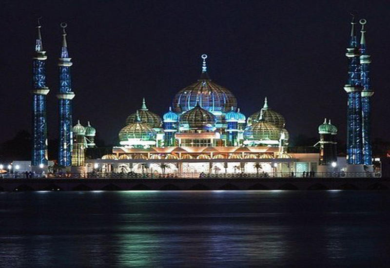 Видео с призраком в мечети стало хитом Интернета