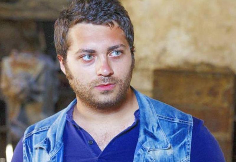 Azərbaycanlı aktyor: "Üzümə gülüb, arxamca danışırlar"