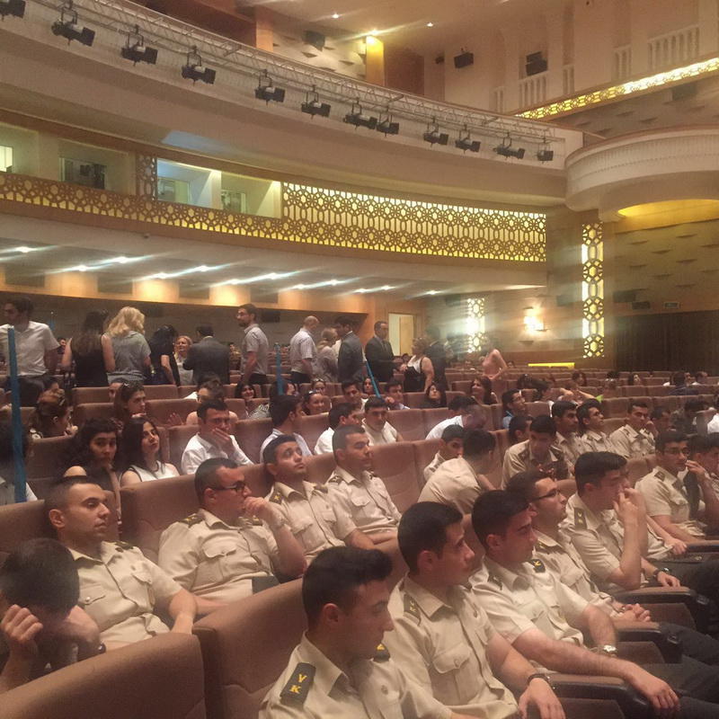 "Aprel döyüşləri və zəfərə doğru"