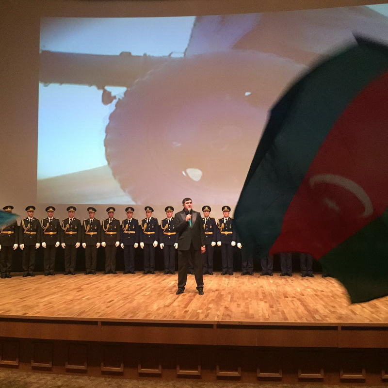 "Aprel döyüşləri və zəfərə doğru"