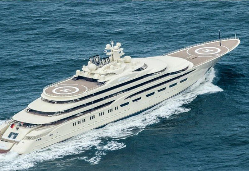 Яхта российского миллиардера признана самой вместительной в мире