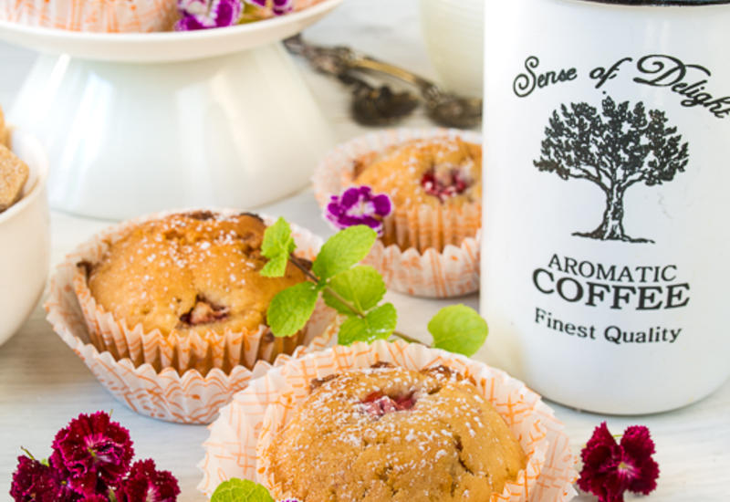 Маффины с клубникой и белым шоколадом